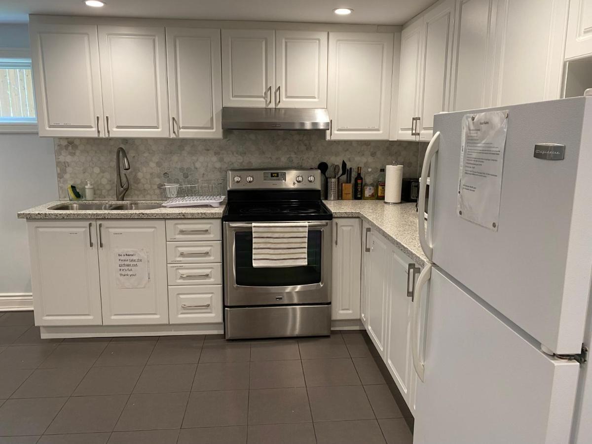 Yonge And Finch Subway !S Spacious And Modern Private Bd With Shared Bathroom Toronto Kültér fotó